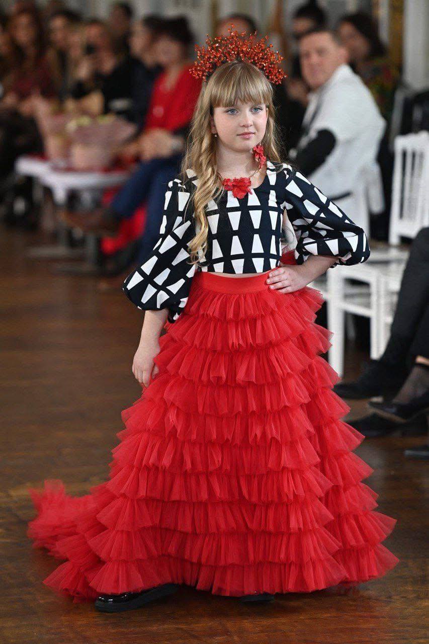 Юна дніпрянка Уляна Пащенко представила італійську колекцію на Тижні моди в Парижі