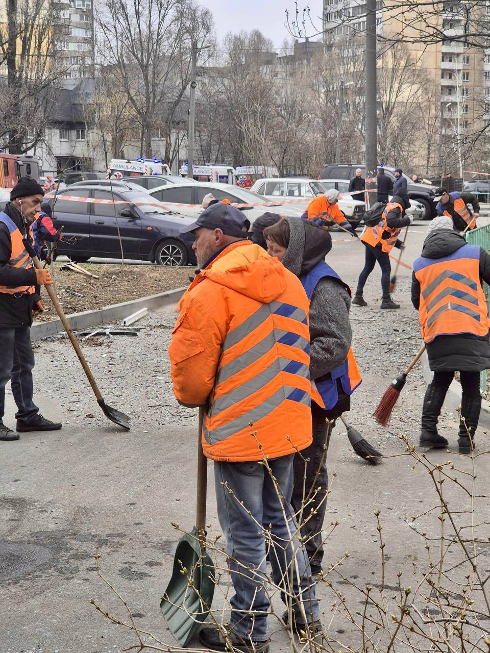 Пошкоджені багатоповерхівки та дитсадки: наслідки ранкової атаки по Дніпру