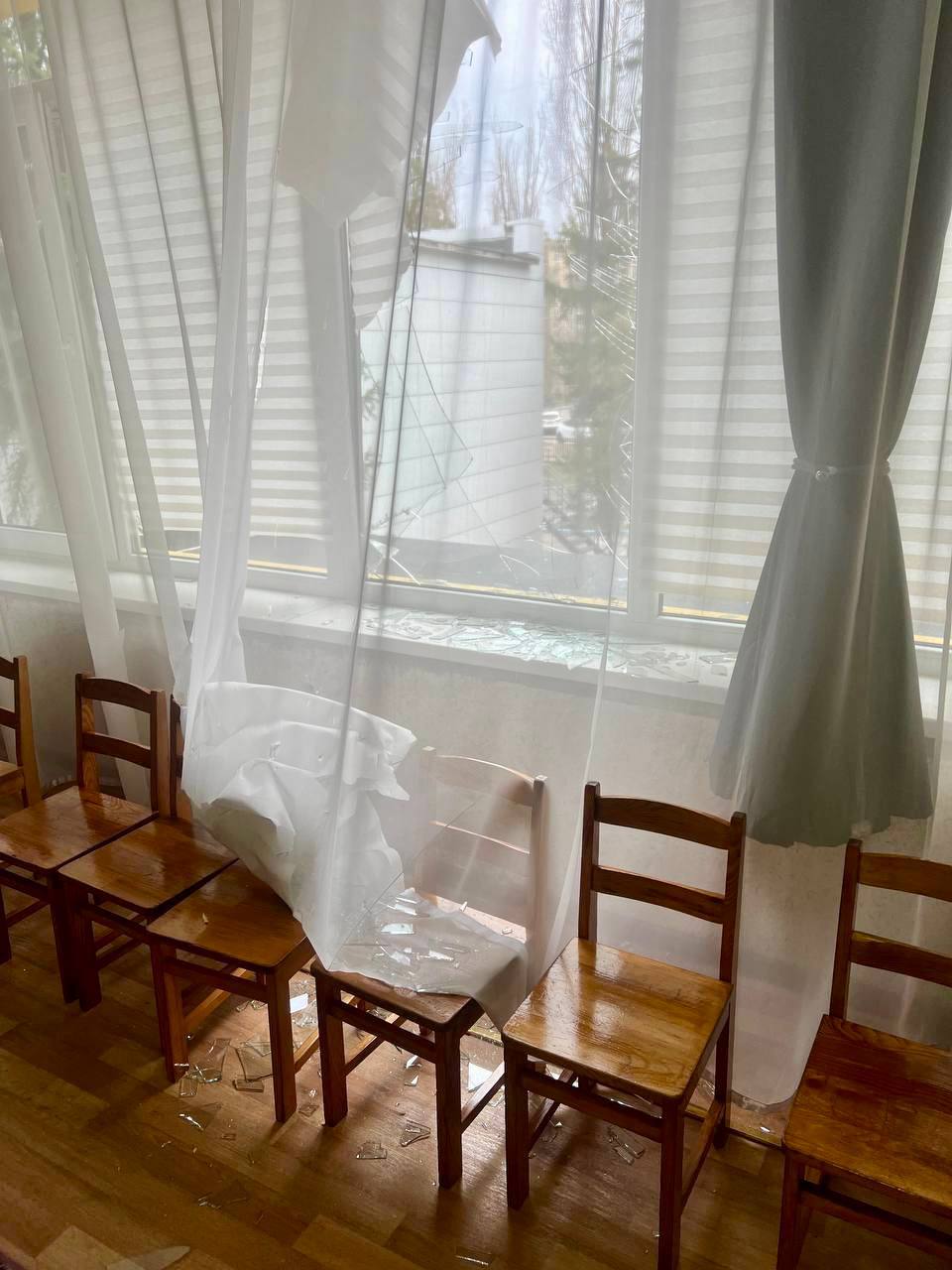 Пошкоджені багатоповерхівки та дитсадки: наслідки ранкової атаки по Дніпру