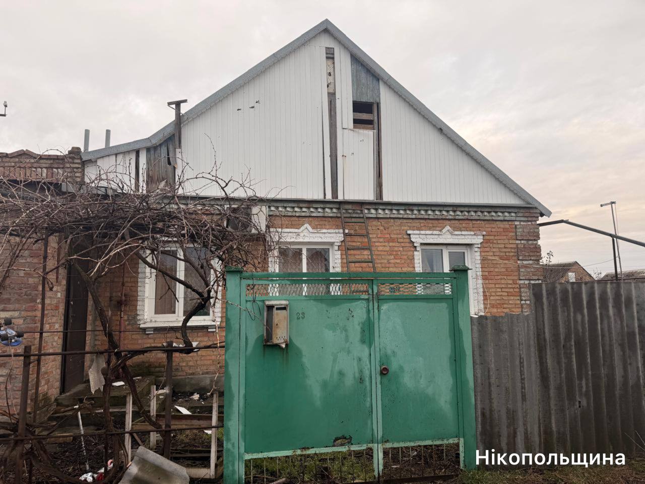 Атаки на три райони Дніпровщини: поранені 18-річна дівчина та 59-річний чоловік, знищено 15 БпЛА