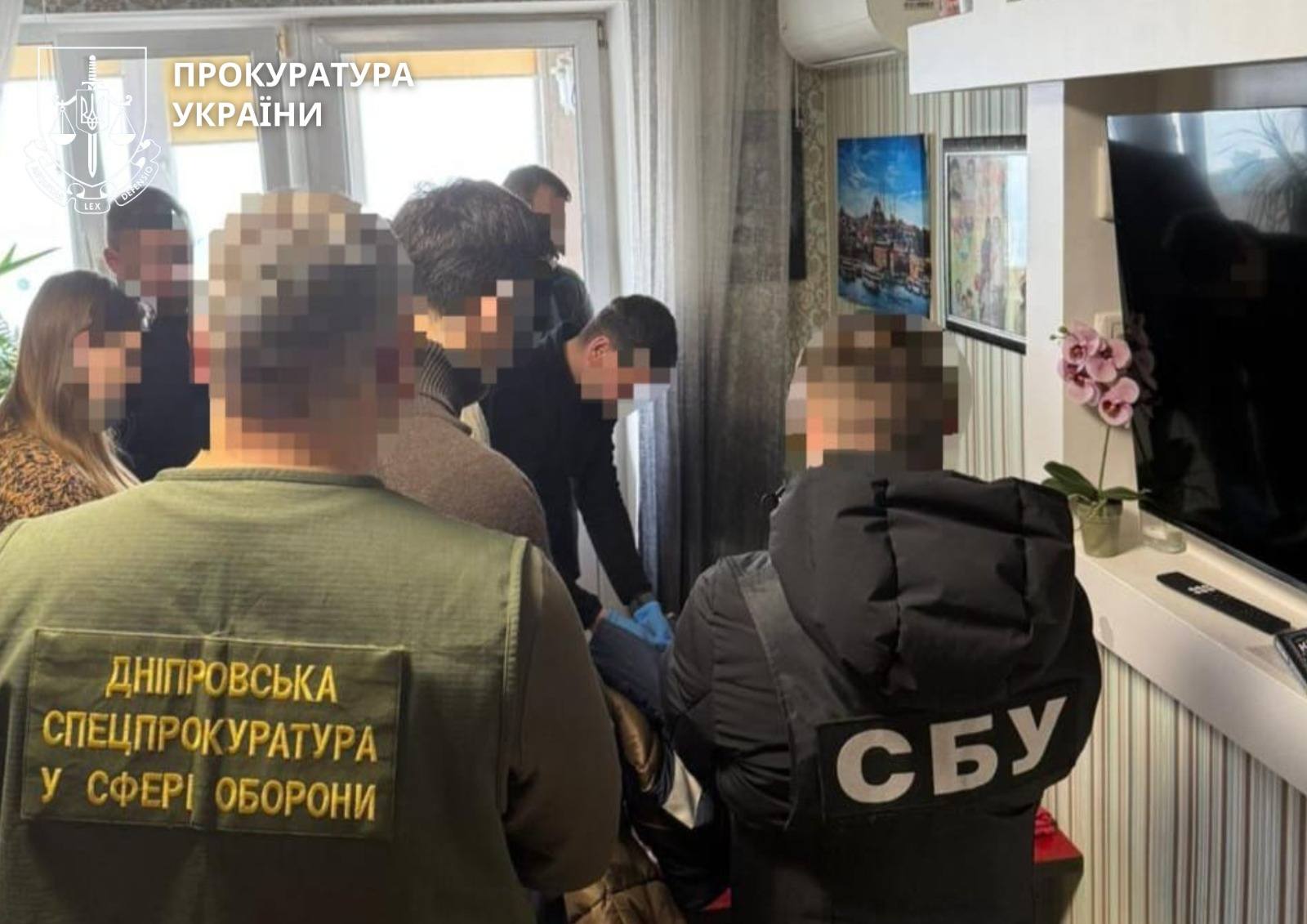 Натисни щоб дізнатись більше про: Дезертирство за $4–15 тисяч: у Дніпрі викрили схему втечі військових