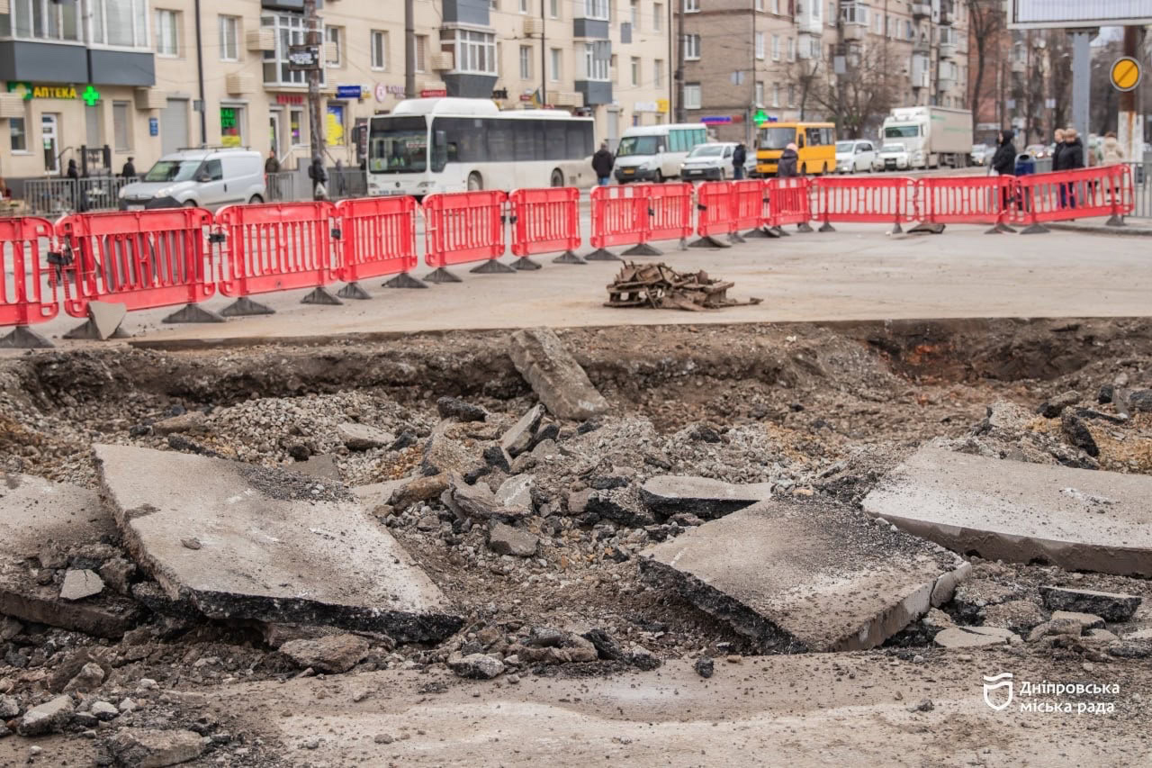 У Дніпрі стартував ремонт трамвайного переїзду на Богдана Хмельницького та Чорних Запорожців