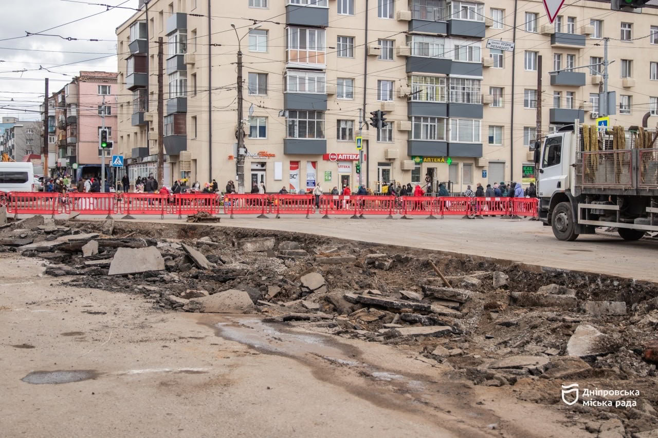 У Дніпрі стартував ремонт трамвайного переїзду на Богдана Хмельницького та Чорних Запорожців