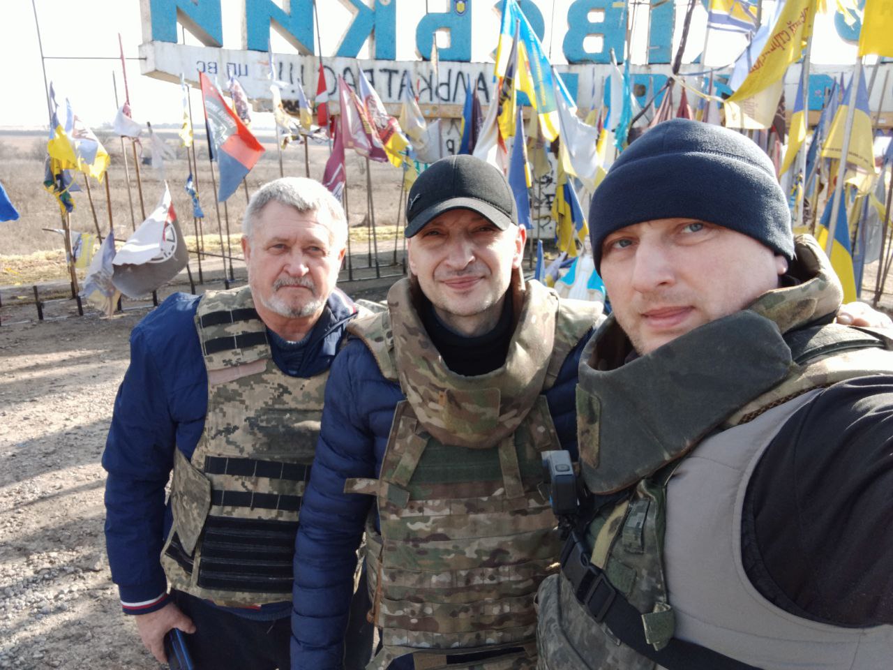 Дім, страх і чужа брехня: чому люди залишаються під обстрілами