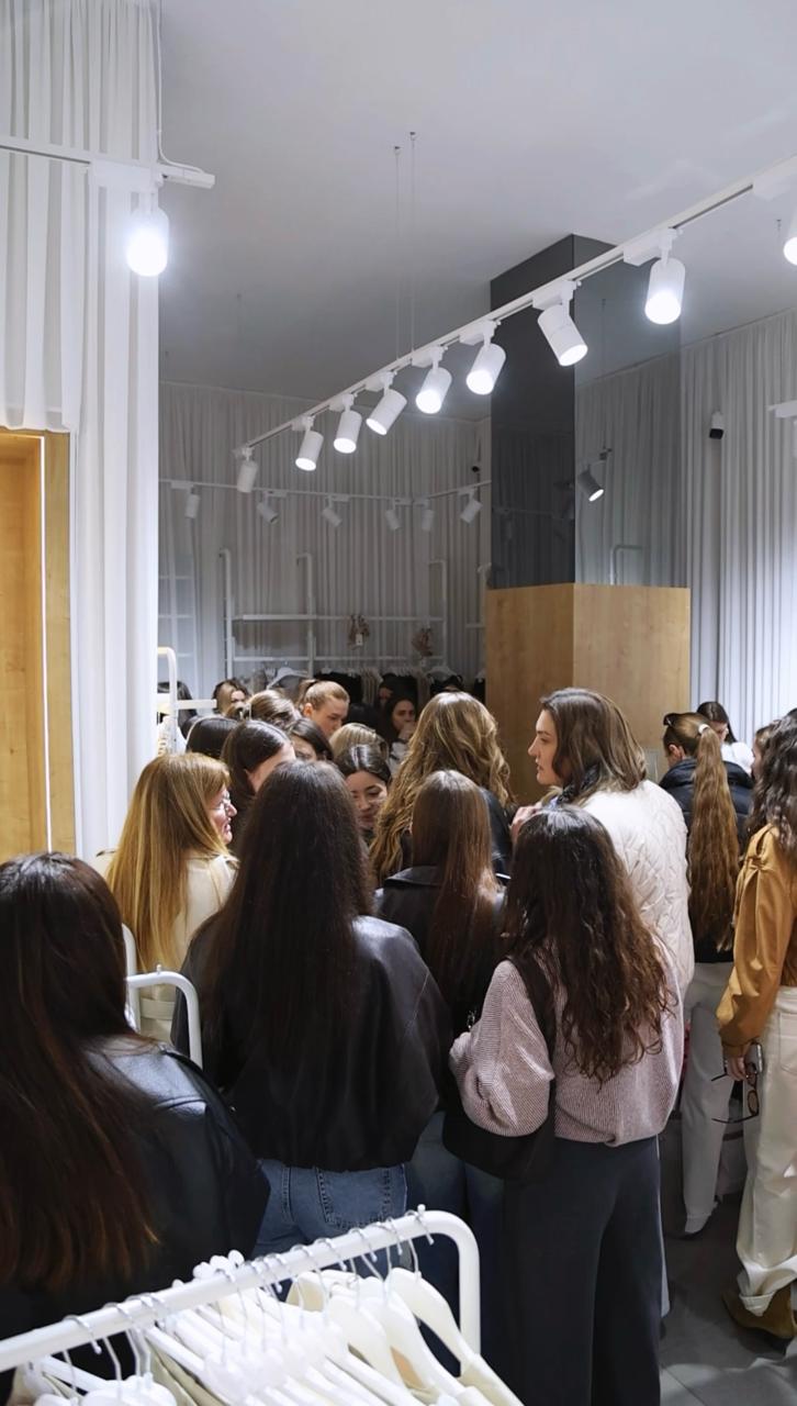 У Дніпрі відкрився магазин GEPUR: черги на вулиці та атмосфера свята