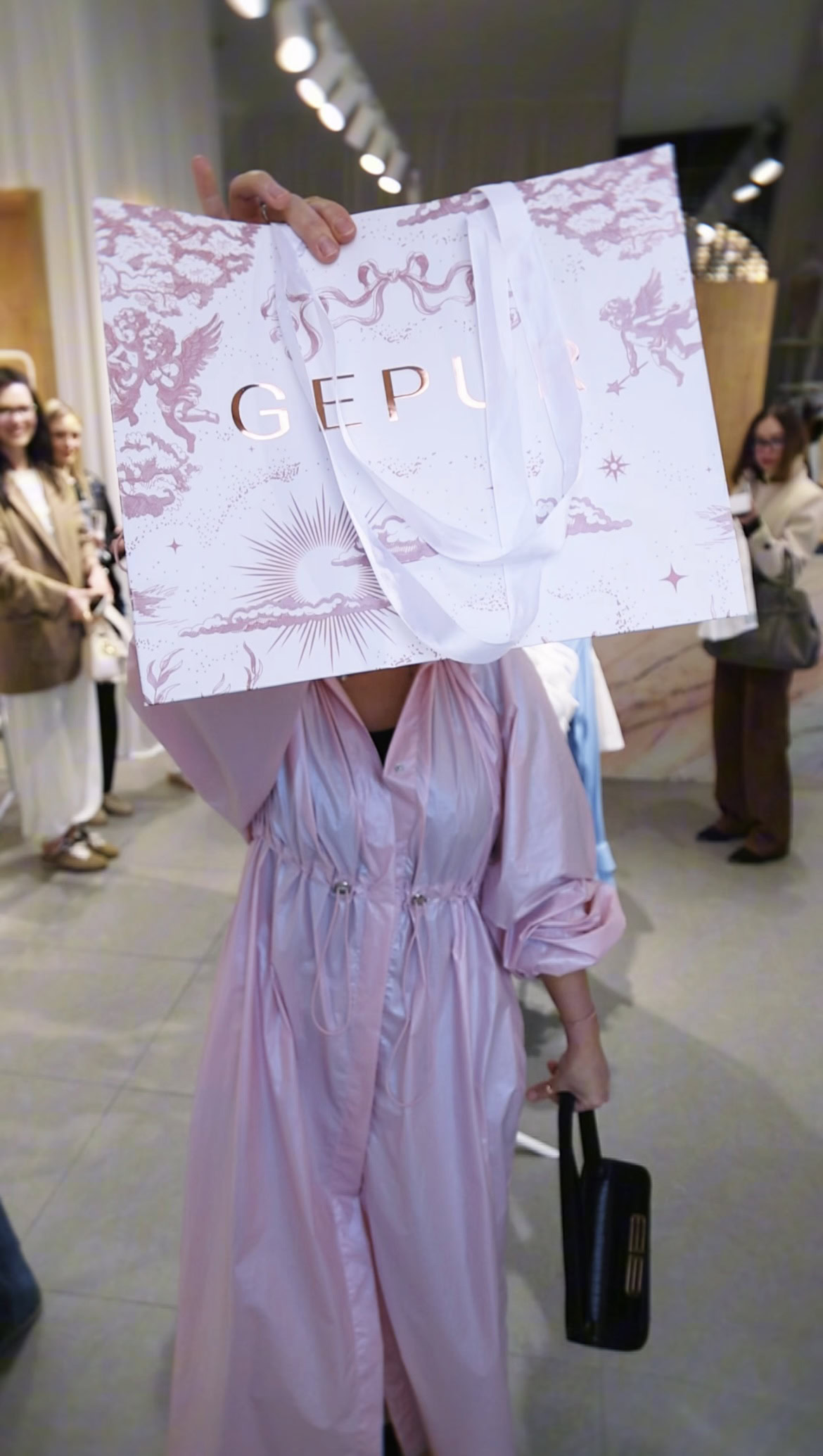 У Дніпрі відкрився магазин GEPUR: черги на вулиці та атмосфера свята