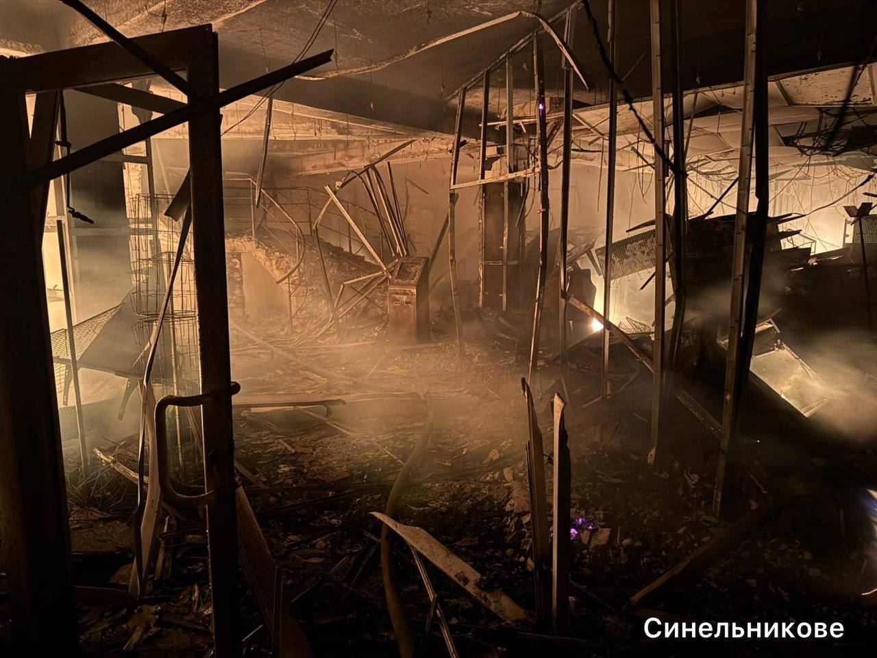 Удар по Синельниковому: загинув чоловік, поранений 12-річний хлопчик