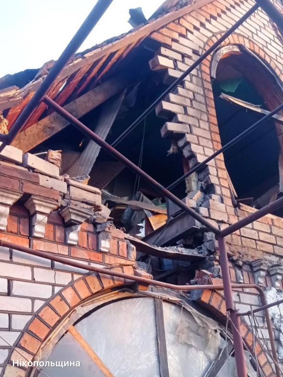 Атаки по трьох районах Дніпровщини: понад 20 ударів за ніч, ППО знищила 13 дронів