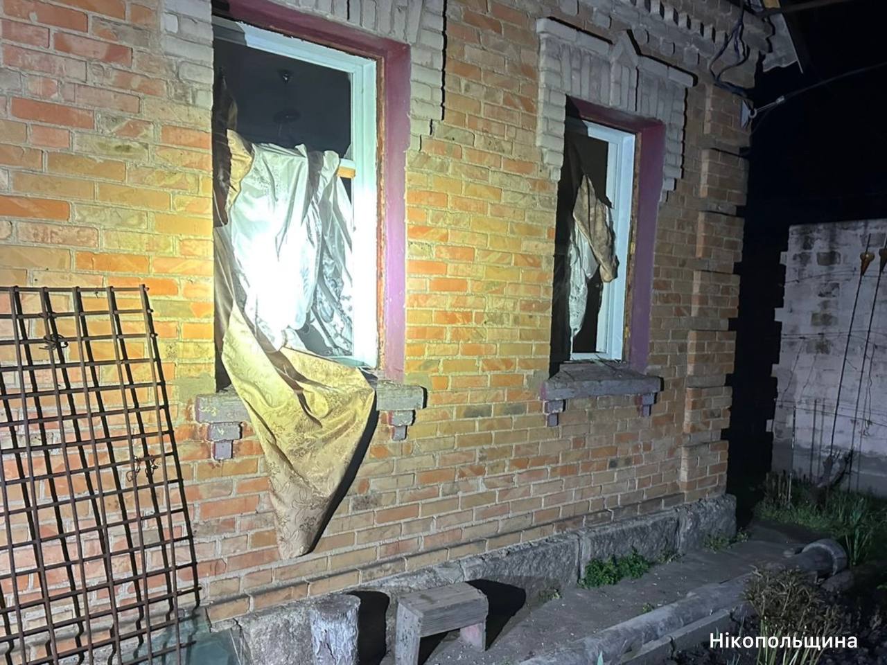 Майже 30 ударів по Дніпровщині: двоє загиблих, під вогнем три райони