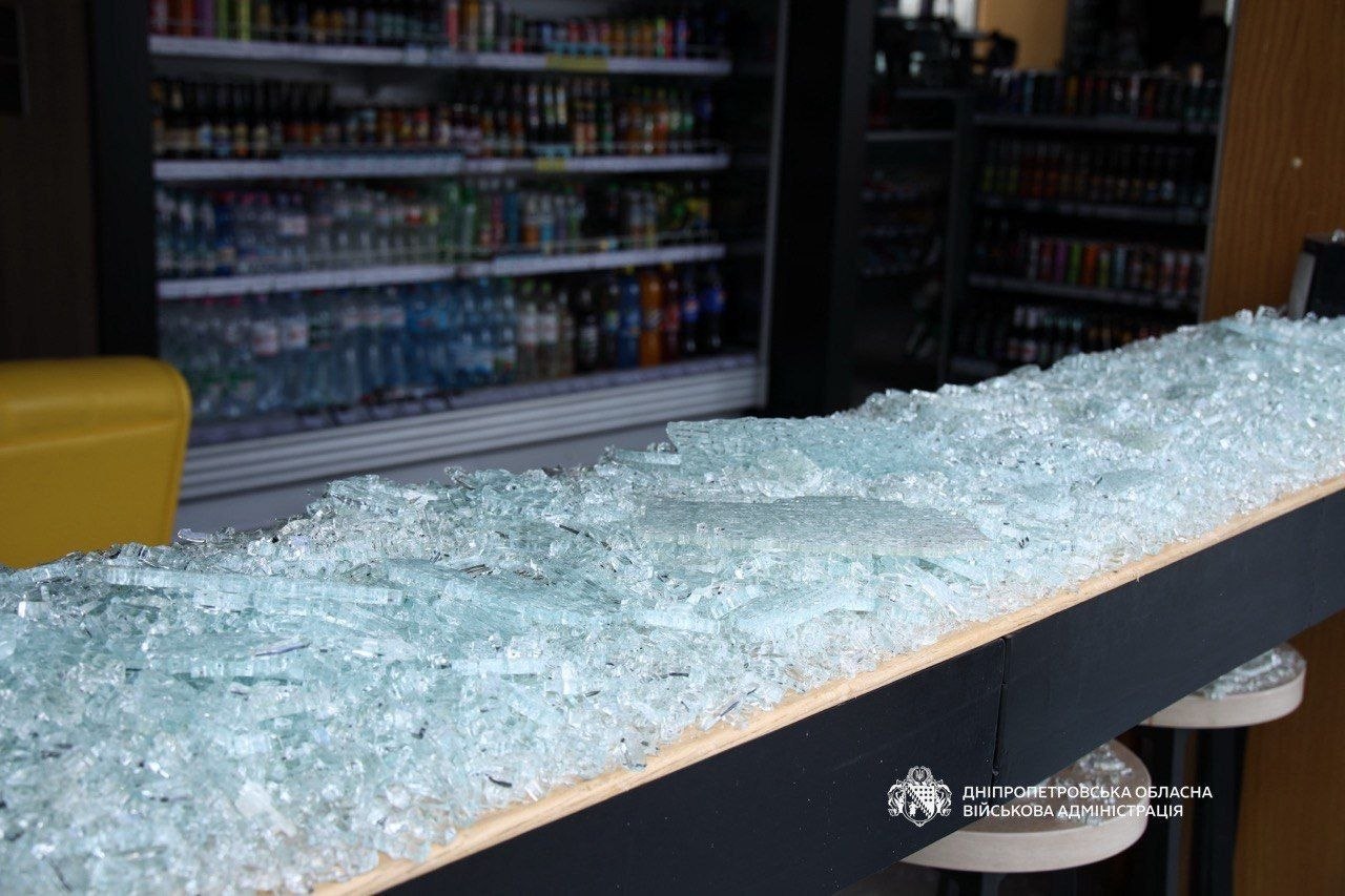 Удар по Дніпру вдень 14 квітня: є загиблі та поранені, на місці пожежа (ОНОВЛЕННЯ)