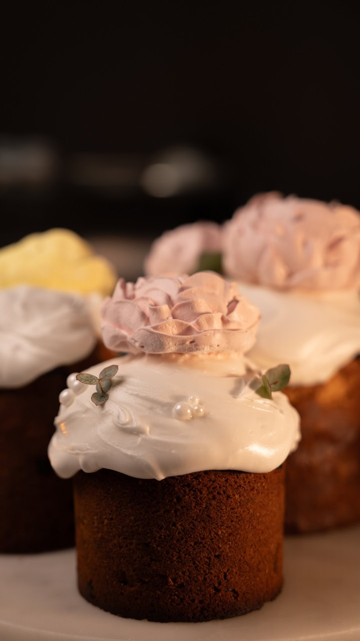 Від класики до WOW-ефекту: які паски до Великодня підготували заклади Дніпра