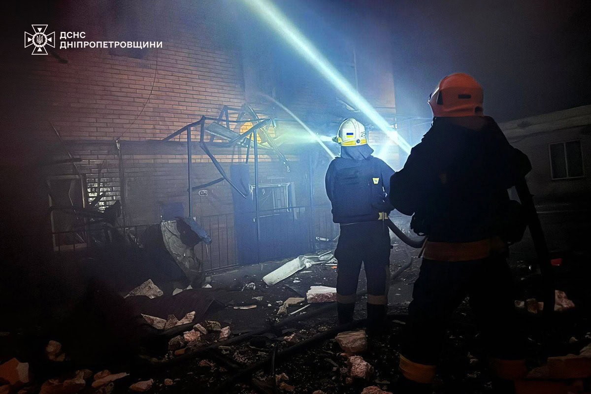 Удар по Синельниковому: загинув чоловік, поранений 12-річний хлопчик