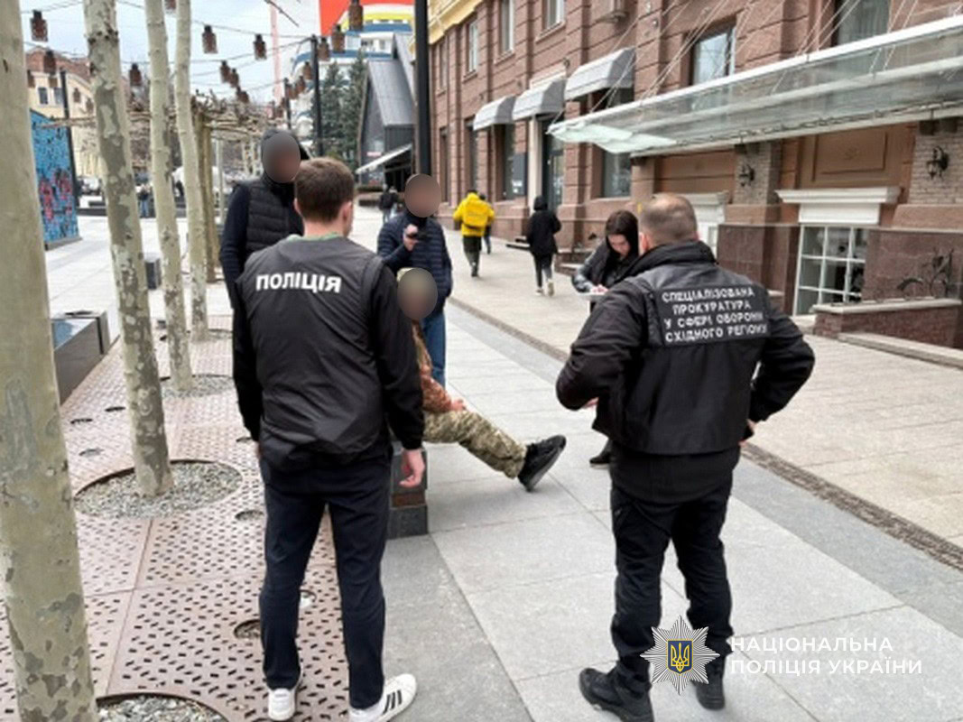 $3 тис за «рішення» з військовим обліком: на Дніпровщині посадовець потрапив під слідство